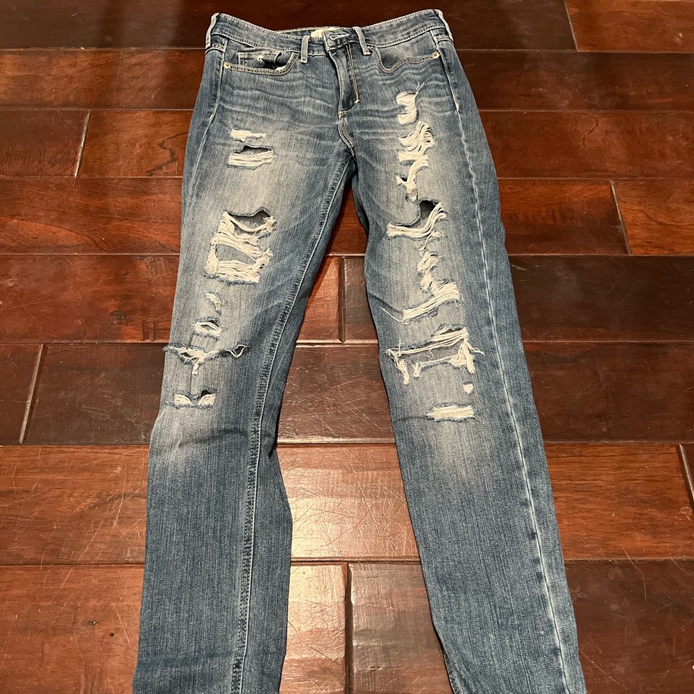 Abercrombie & Fitch Ripped Jeans